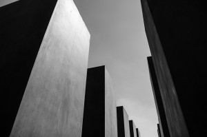 Schattenseiten 2 (Architekturversuche in Berlin)